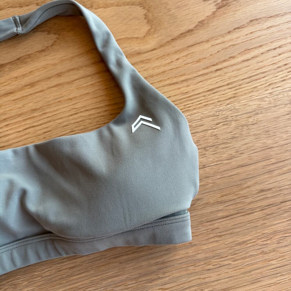 Oner Active Easy Lift Halter Sports Bra XS Alpine Green - Picture 3 of 5